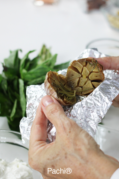 Roasted Garlic Lowfat Yogurt Spread